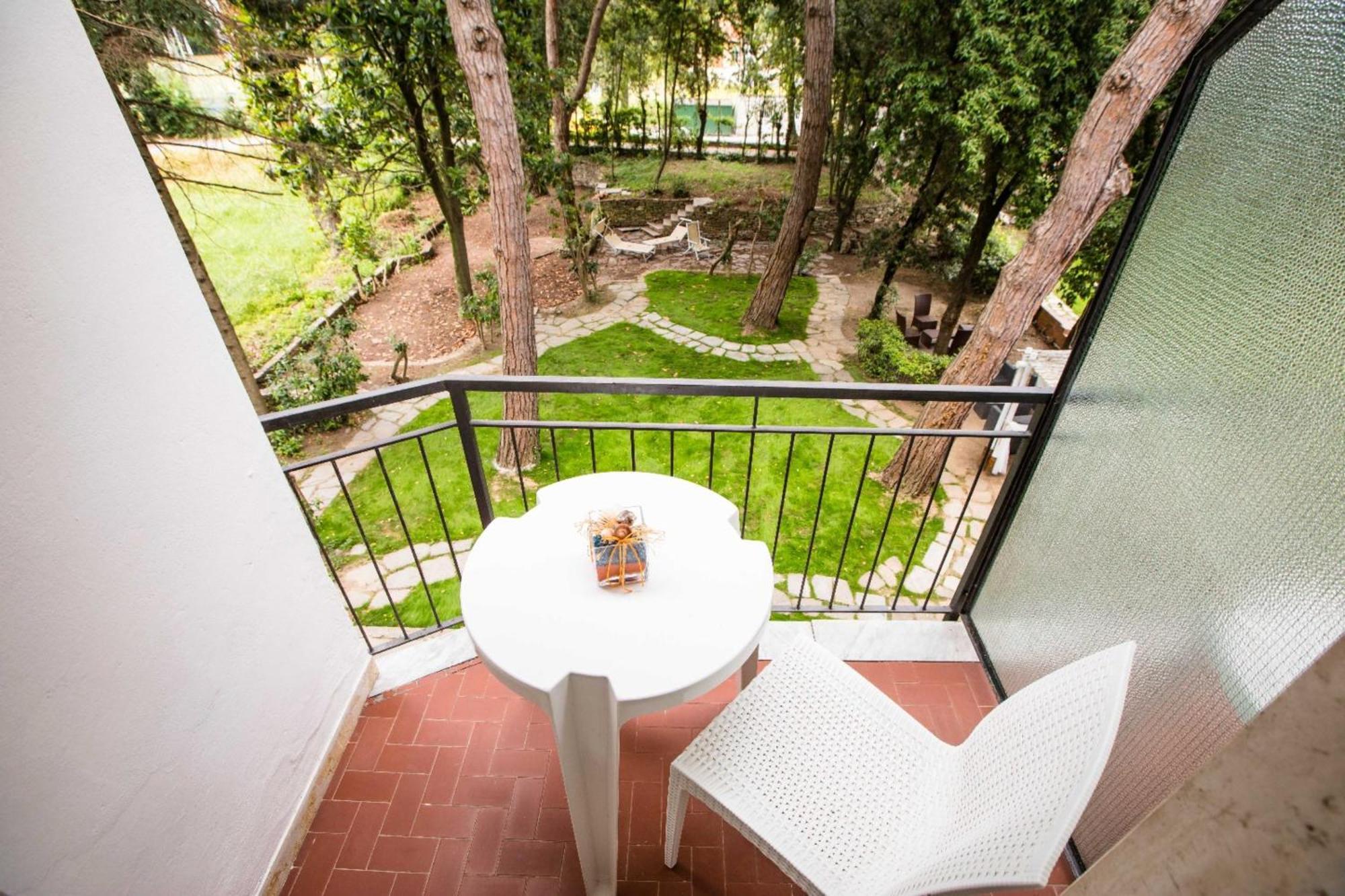 La Tavernetta Dei Ronchi Marina di Massa Exteriör bild